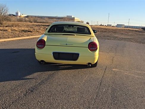 Used 2002 Ford Thunderbird image 7