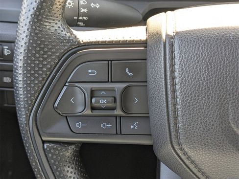 Used 2025 Toyota Tacoma SR image 27