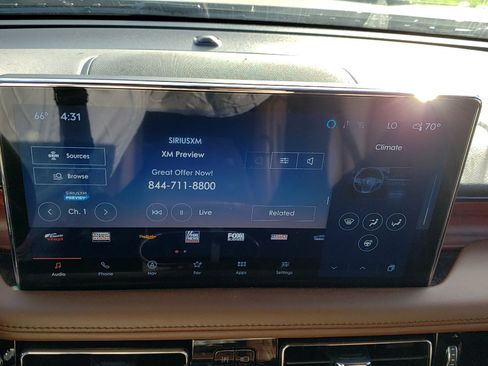 Used 2022 Lincoln Nautilus Reserve w/ Equipment Group 201A image 20