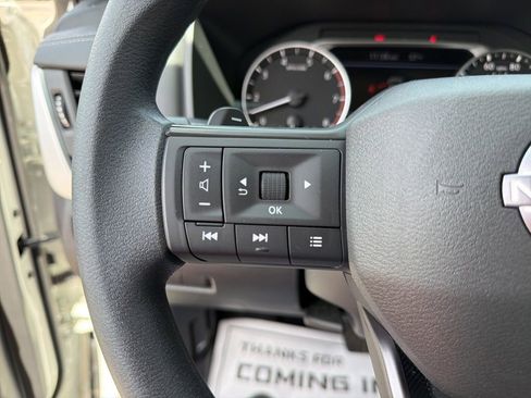 Used 2025 Nissan Rogue S AWD/4WD image 21