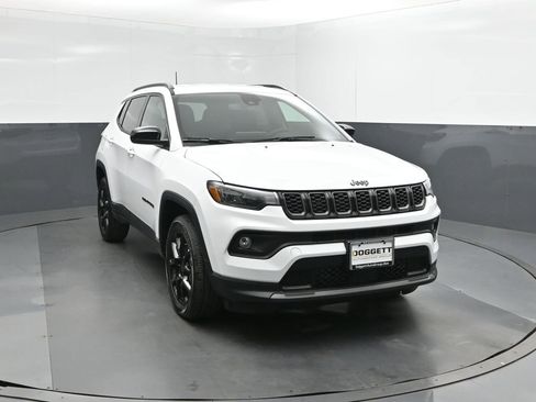 New 2026 Jeep Compass Latitude image 22