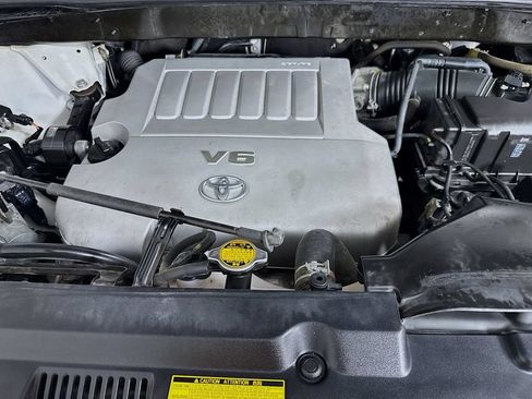 Used 2013 Toyota Highlander Limited FWD image 41