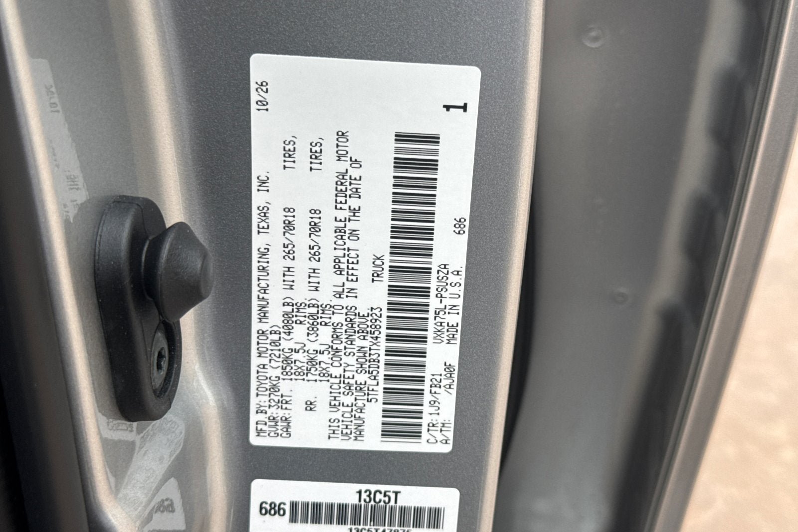 New 2026 Toyota Tundra SR5 w/ SR5 Convenience Package AWD/4WD image 15