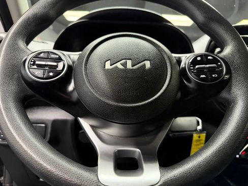 Used 2023 Kia Soul LX w/ Option Group 015 FWD image 23