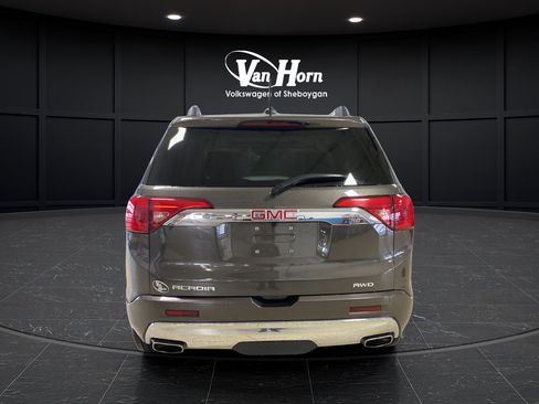 Used 2019 GMC Acadia Denali w/ Technology Package AWD/4WD image 6