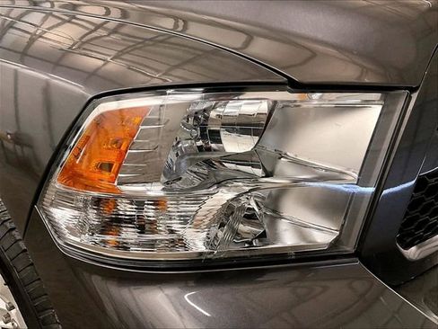 Used 2019 RAM 1500 Express AWD/4WD image 27