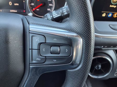 Used 2025 Chevrolet Blazer LT image 12