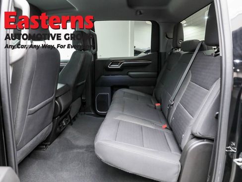 Used 2022 Chevrolet Silverado 1500 LT image 23