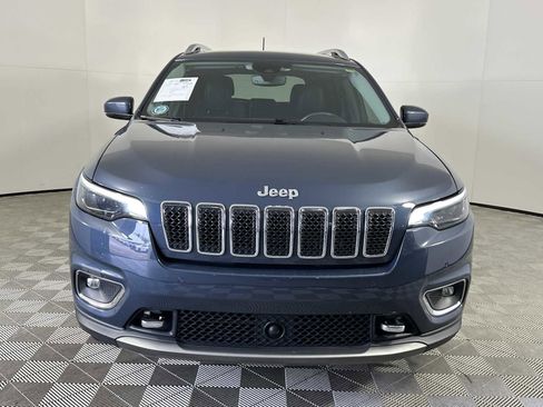 Used 2021 Jeep Cherokee Limited w/ Elite Package FWD image 3