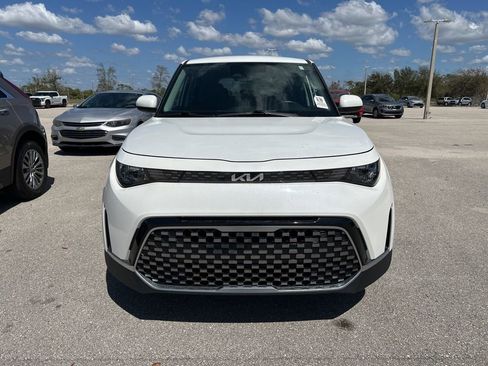 Used 2024 Kia Soul EX image 2