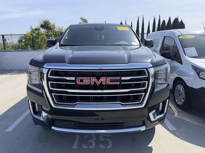 Used 2023 GMC Yukon SLT w/ SLT Premium Package