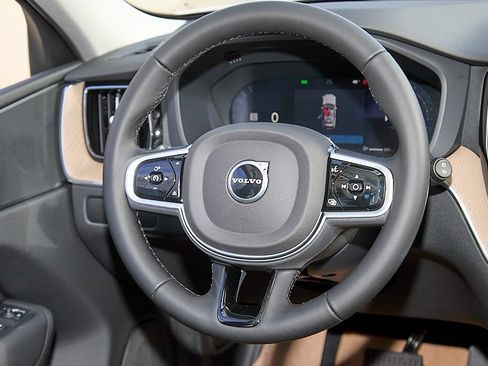 New 2026 Volvo XC60 B5 Plus w/ Climate Package image 25