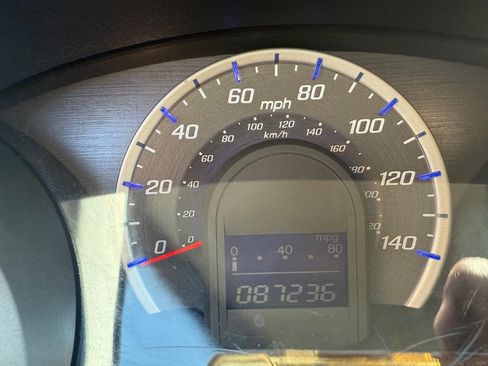 Used 2010 Honda Fit image 17