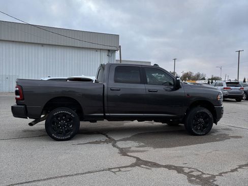Used 2024 RAM 2500 Laramie w/ Night Edition image 16