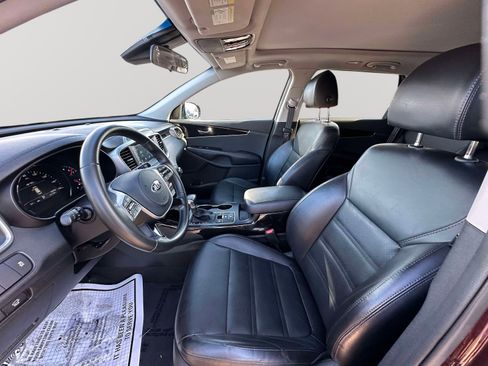 Used 2020 Kia Sorento EX image 25