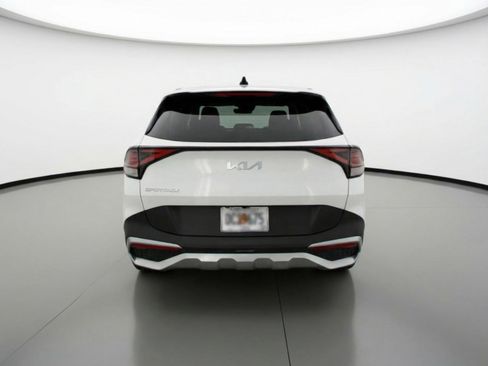 Used 2025 Kia Sportage LX image 7