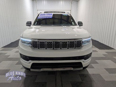 Used 2023 Jeep Grand Wagoneer Series III image 6