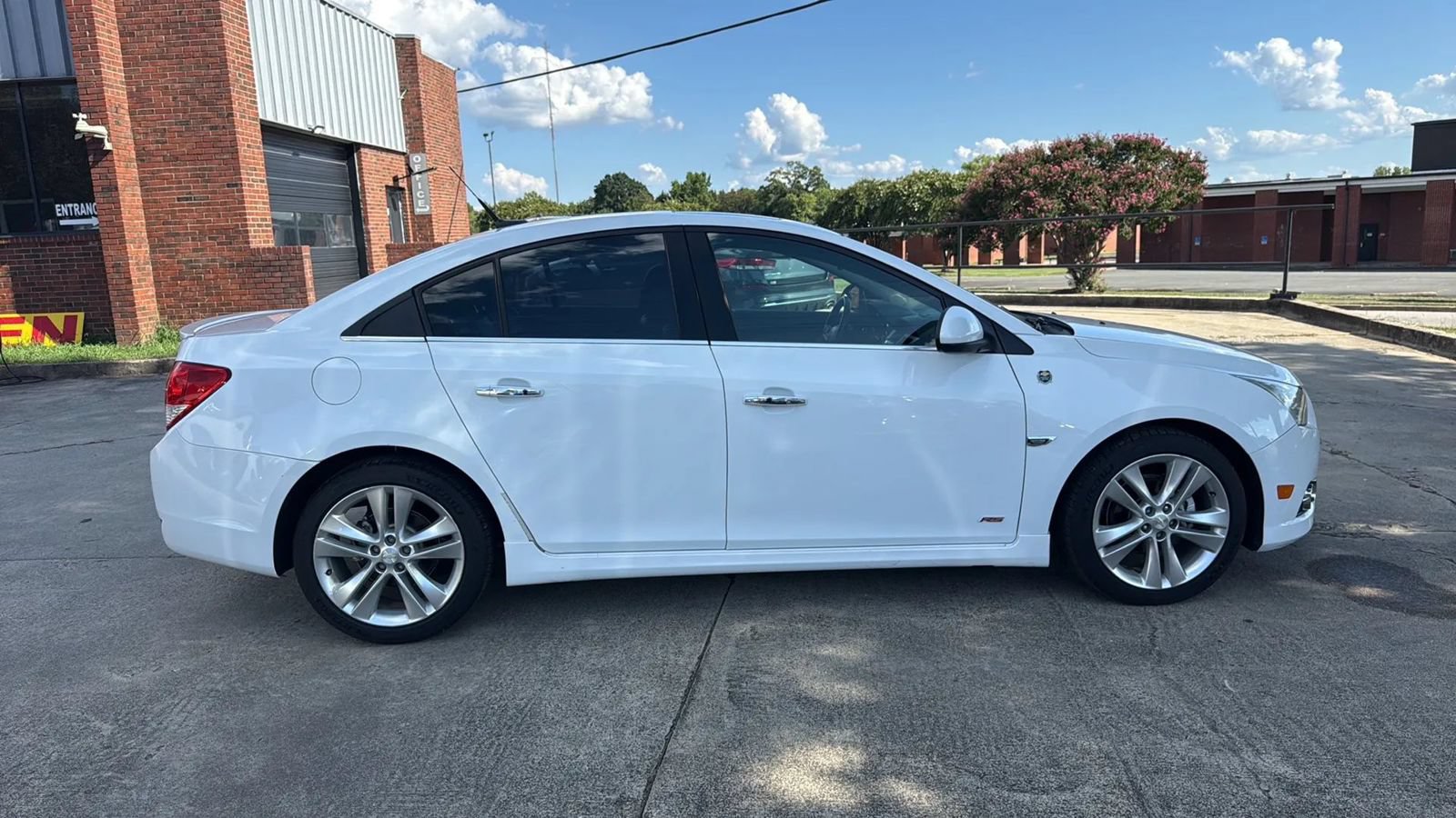 Used 2014 Chevrolet Cruze LTZ w/ RS Package FWD image 6