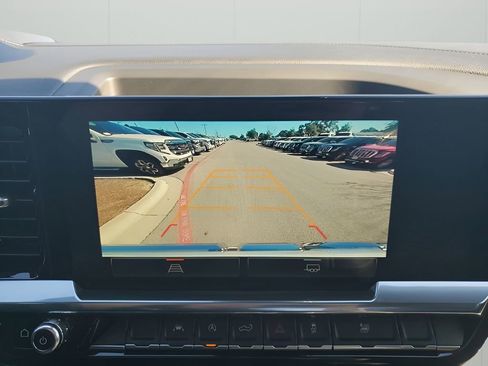 Used 2026 GMC Sierra 1500 Elevation image 42