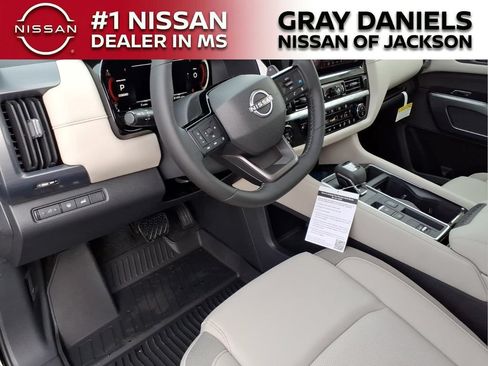 New 2026 Nissan Pathfinder SL FWD image 20