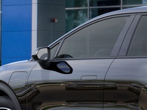 New 2026 Chevrolet Equinox EV LT image 12