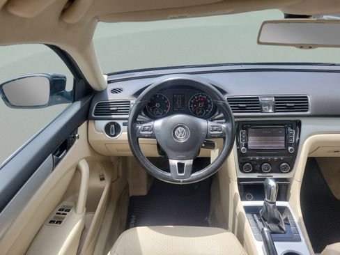 Used 2013 Volkswagen Passat 2.5 SE FWD image 5