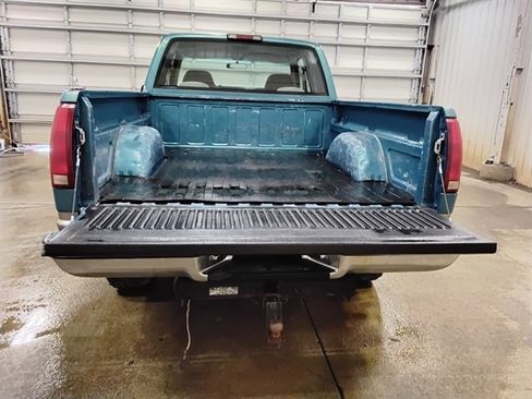 Used 1998 Chevrolet Silverado 1500 4x4 Extended Cab w/ Preferred Equipment Group 2 image 8