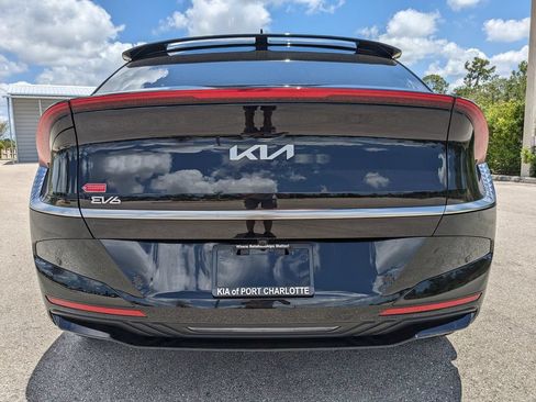 New 2025 Kia EV6 Wind RWD image 6