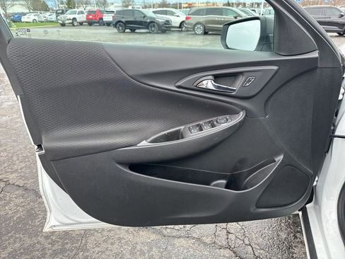 Used 2023 Chevrolet Malibu LS image 26