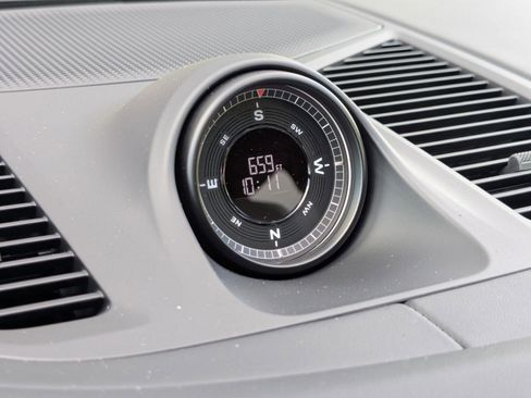 New 2026 Porsche Cayenne S image 21