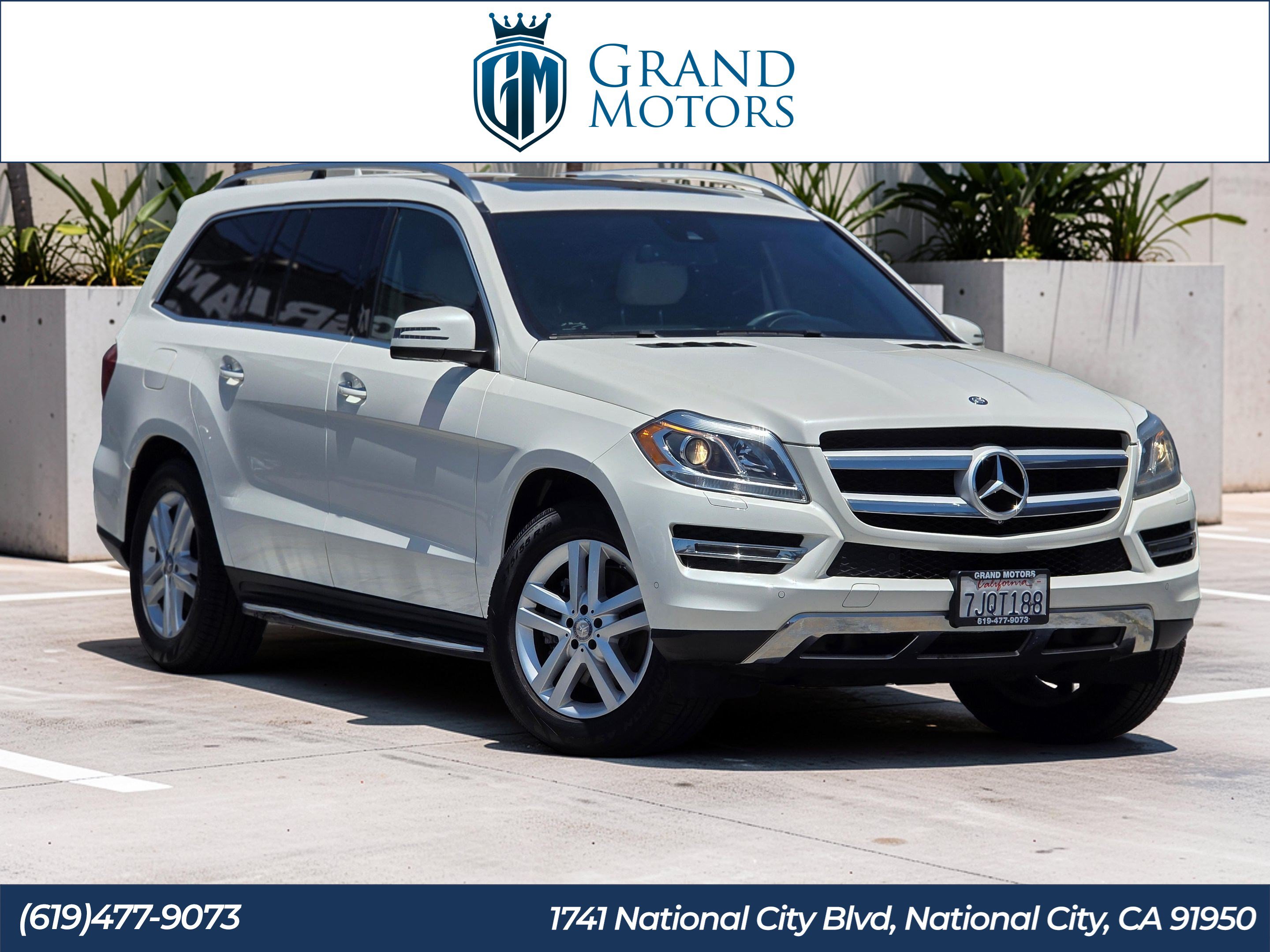 Used 2015 Mercedes-Benz GL 450 4MATIC w/ Parking Assist Package image 1