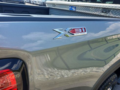 Certified 2023 GMC Sierra 1500 SLT w/ SLT Premium Plus Package AWD/4WD image 6