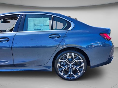 New 2026 BMW 330i Sedan w/ Convenience Package RWD image 41