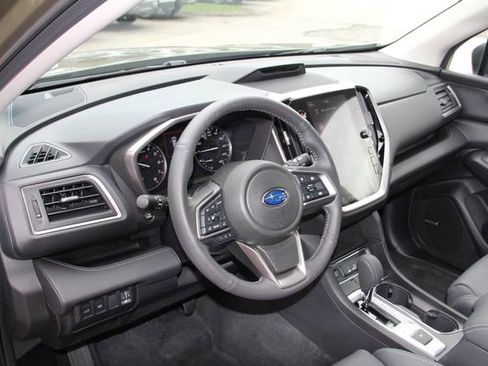 Used 2025 Subaru Ascent Limited AWD/4WD image 19