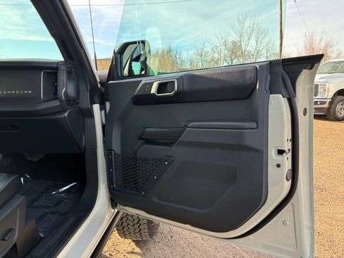 Certified 2025 Ford Bronco Badlands image 16
