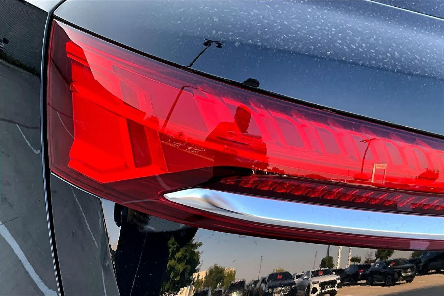 Certified 2025 Audi Q7 3.0T Premium Plus AWD/4WD image 29