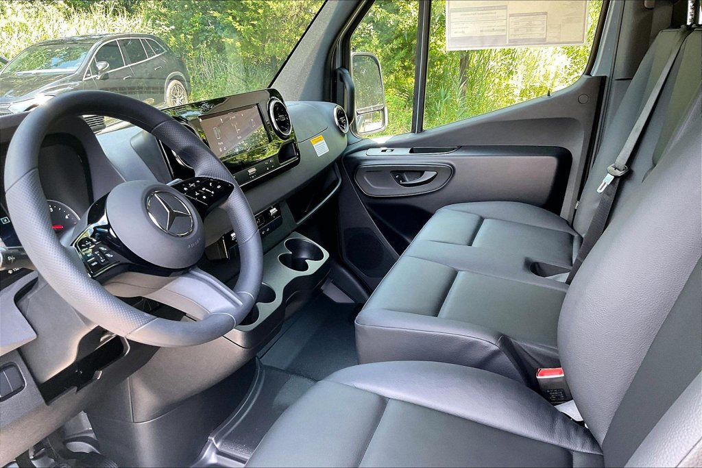New 2026 Mercedes-Benz Sprinter 2500 image 7
