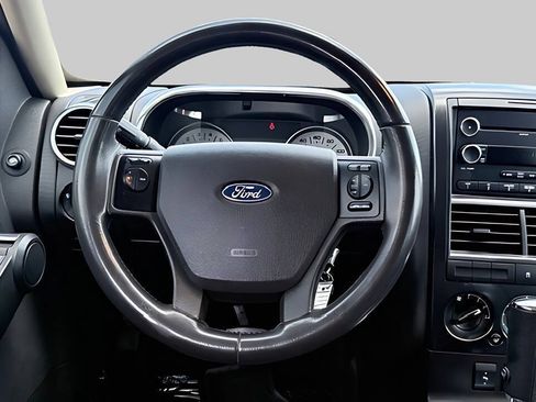 Used 2010 Ford Explorer XLT RWD image 16