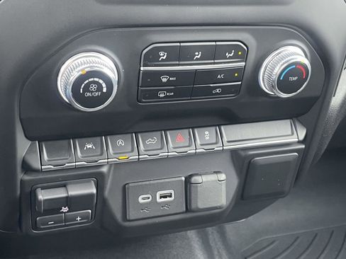 Used 2023 GMC Sierra 1500 Pro w/ Pro Value Package image 9