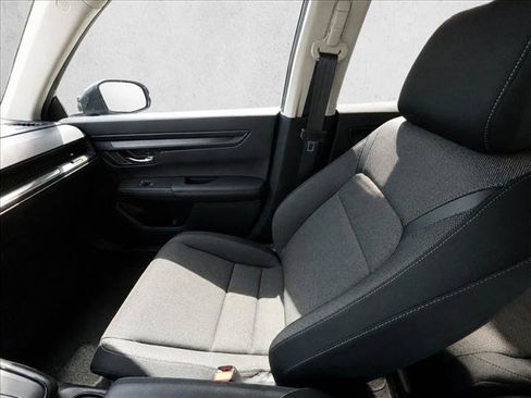 Used 2025 Honda CR-V LX image 18
