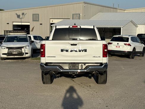 Used 2025 RAM 1500 Laramie AWD/4WD image 6