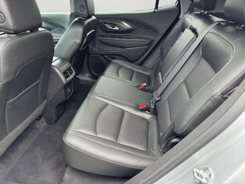 Used 2022 GMC Terrain SLT w/ Elevation Edition image 15