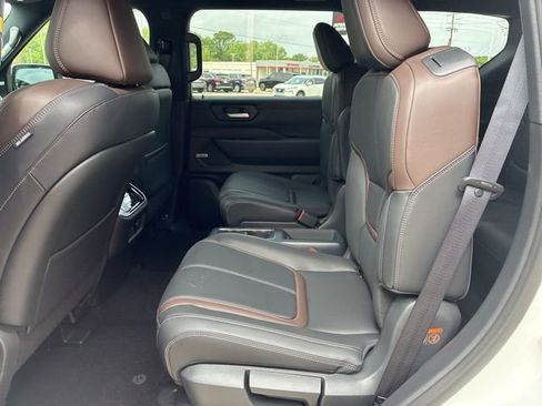 New 2026 Nissan Armada SL w/ Captain's Chari Seat Package RWD image 7