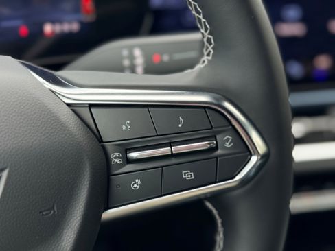 New 2026 Chevrolet Equinox EV LT image 12