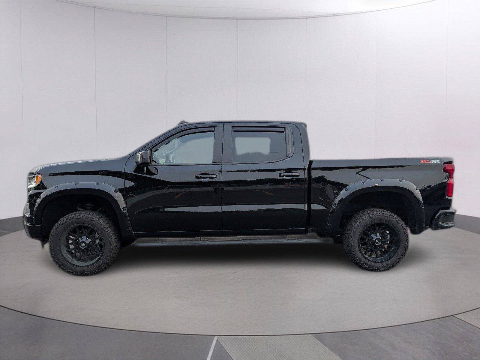 Used 2026 Chevrolet Silverado 1500 RST AWD/4WD image 2