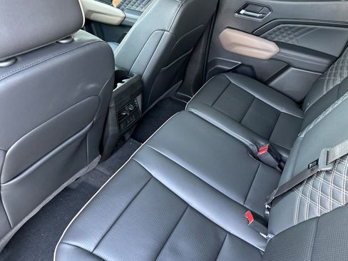 New 2026 GMC Canyon Denali AWD/4WD image 9