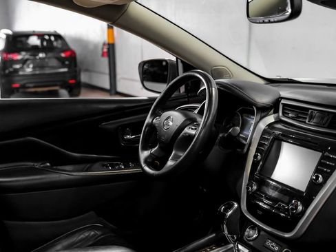 Used 2020 Nissan Murano Platinum w/ Cargo Package image 16