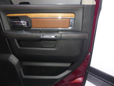 Used 2018 RAM 1500 Laramie Longhorn w/ Convenience Group image 25