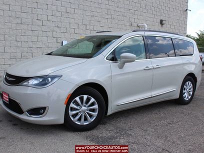 Used 2017 Chrysler Pacifica Touring-L