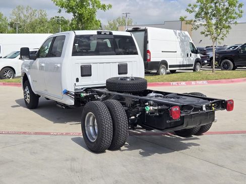 New 2026 RAM 3500 Tradesman AWD/4WD image 3